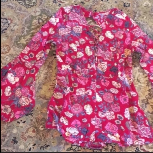 Floral Pink Caged Neck and Bell Sleeve Romper - Picture 2 of 2